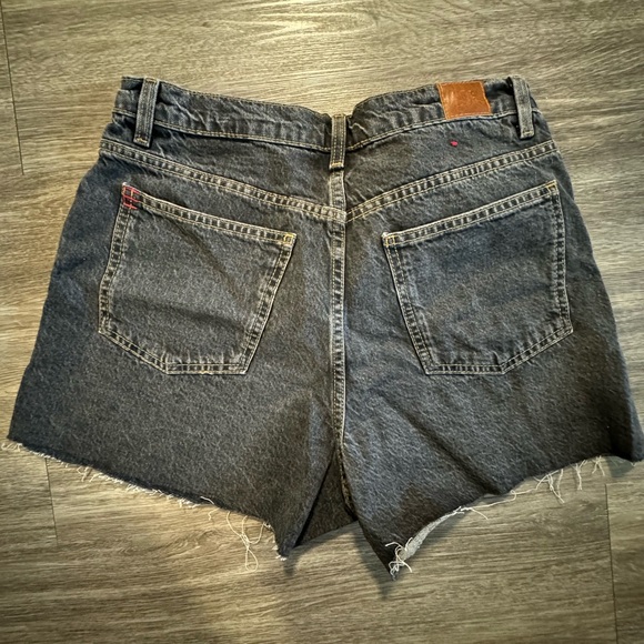 BDG charcoal colored jean, high waisted shorts. - Picture 2 of 4